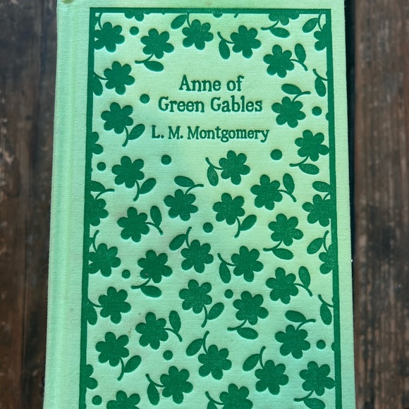 Like New Anne of Green Gables Book Set - Picture 2 of 7